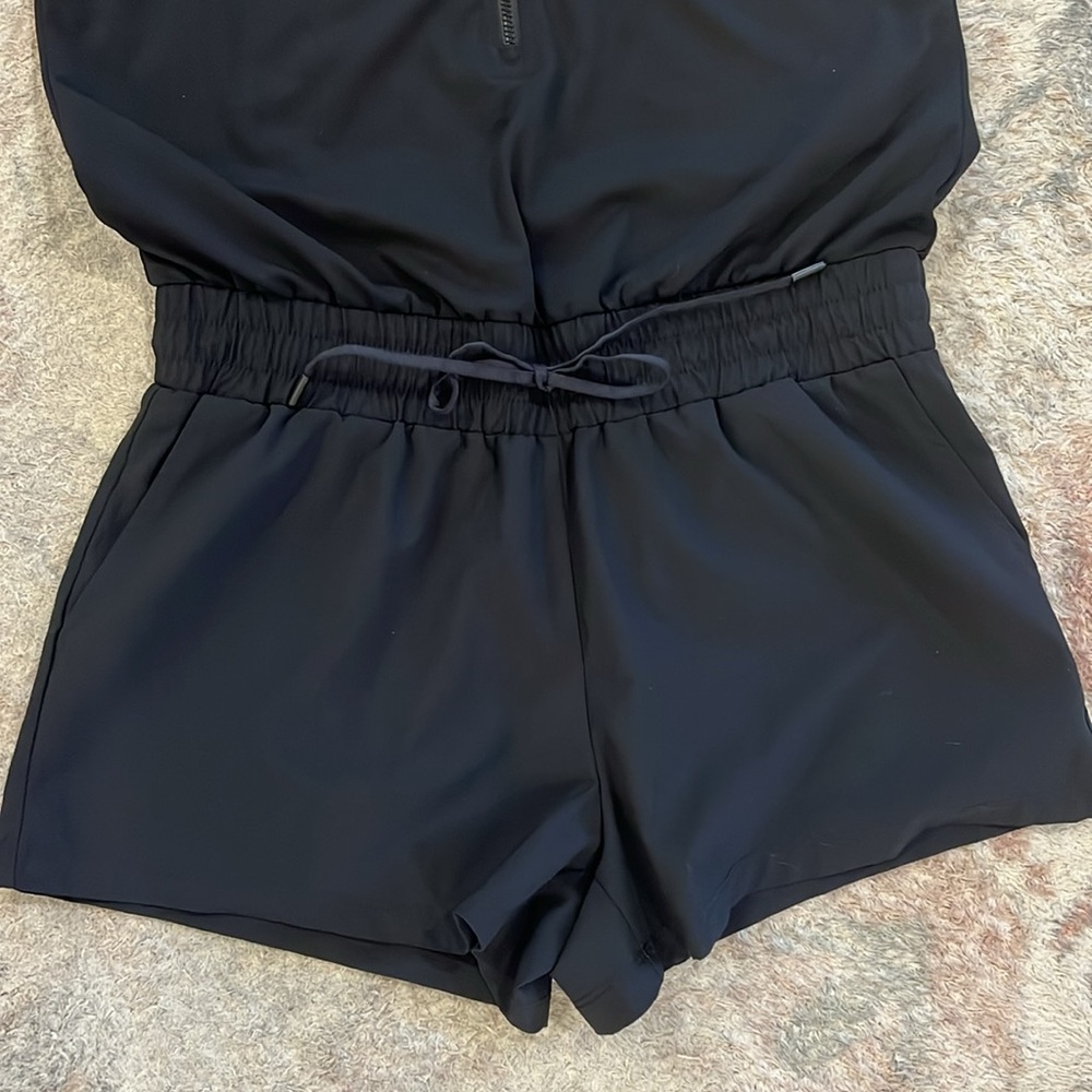 Fabletics - Black Zip-front Romper with mesh top - Picture 6 of 9